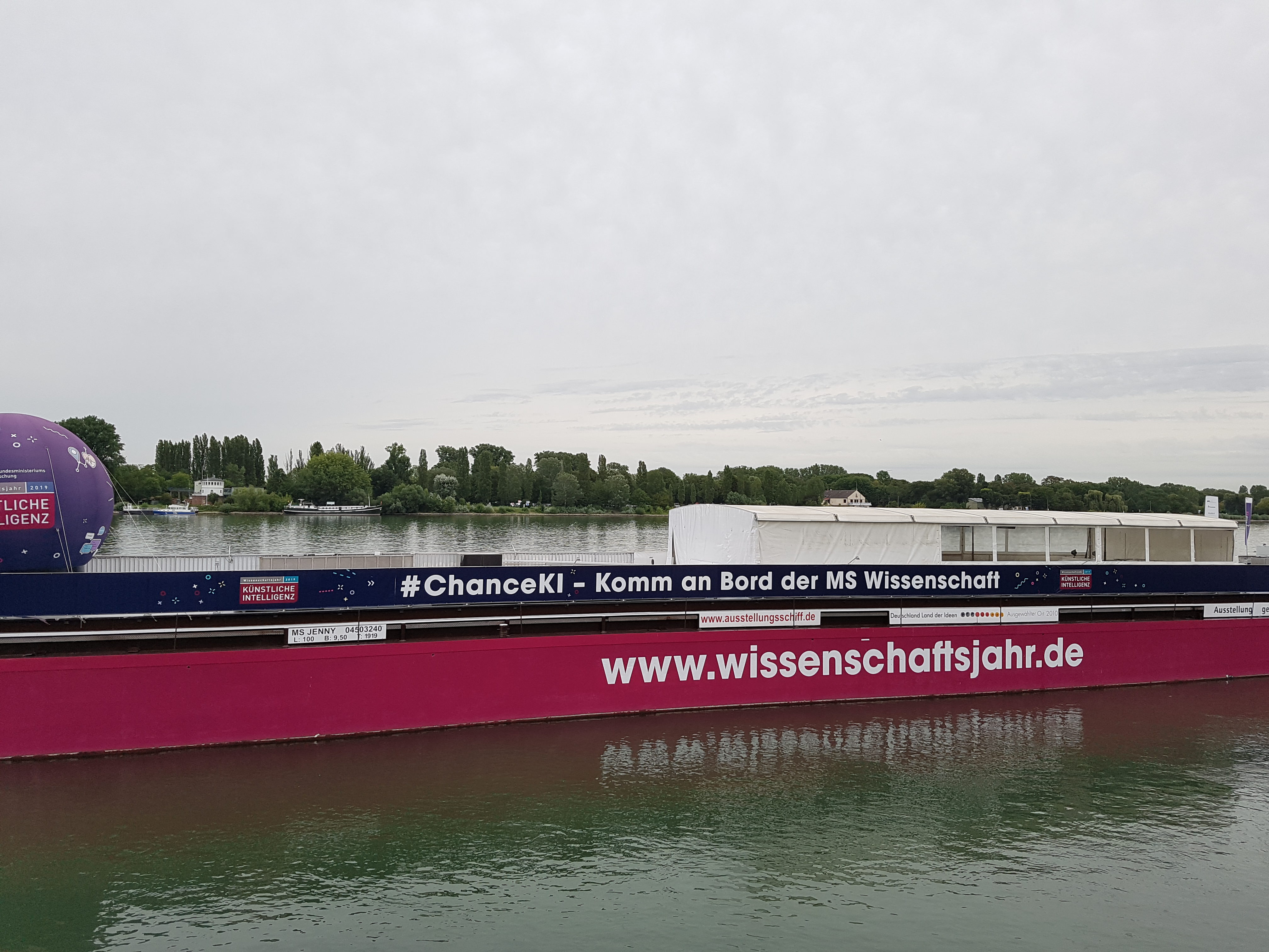 Ausstellung der MS Wissenschaft